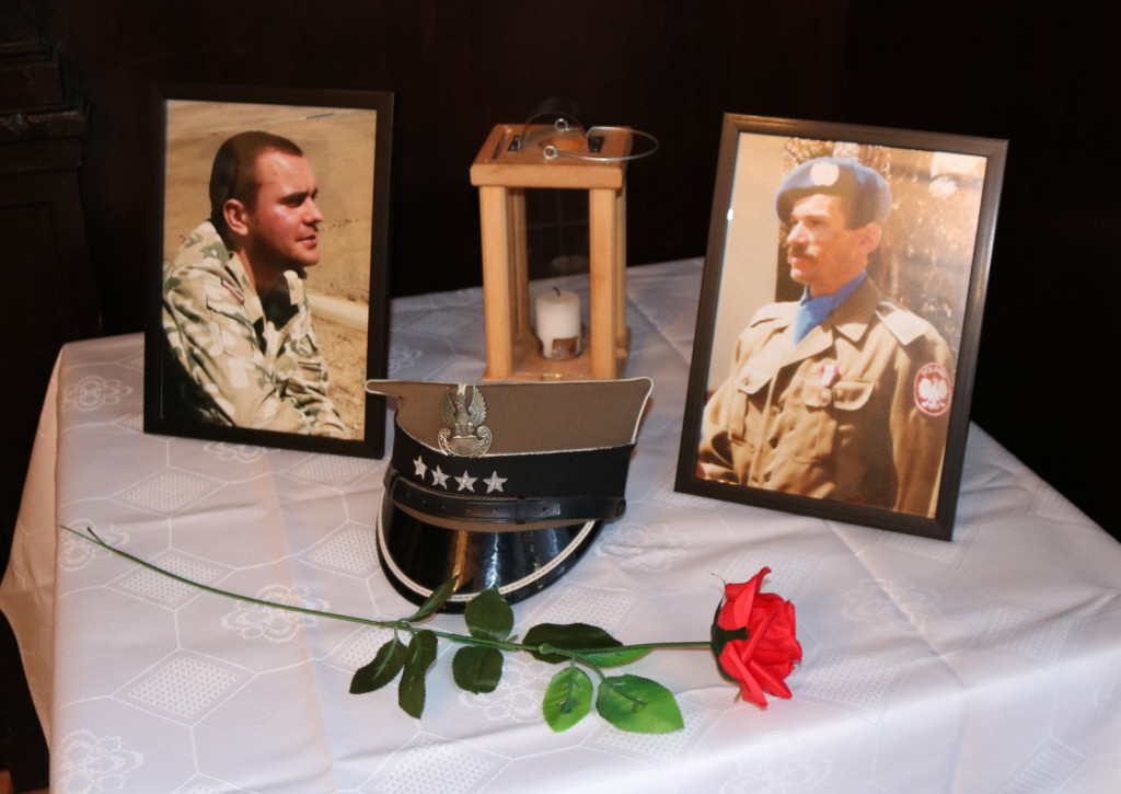 Zaduszki Misyjne - Pamięci poległym na misjach