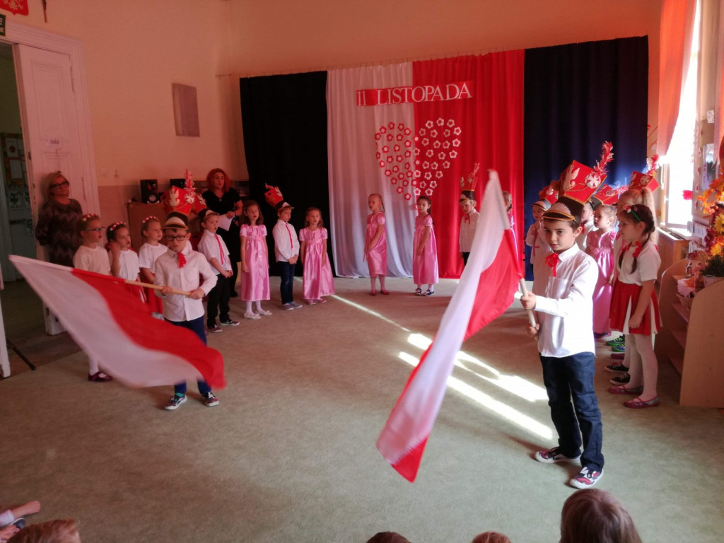 Obchody 100. Rocznicy Odzyskania Niepodległości w Przedszkolu Publicznym nr 8 w Brzegu