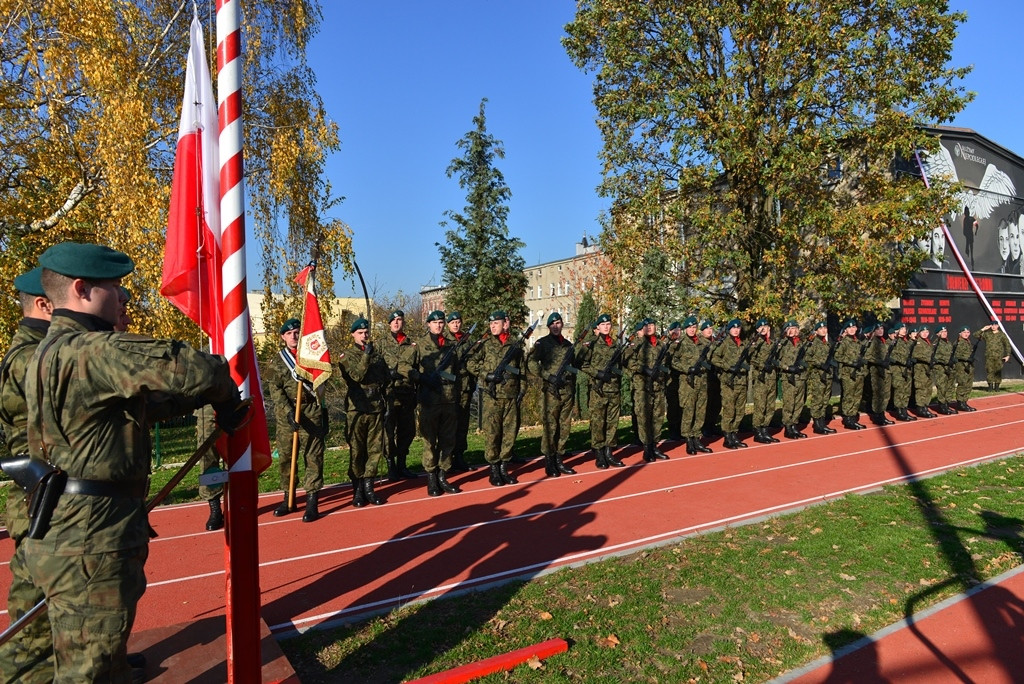 Służymy Niepodległej