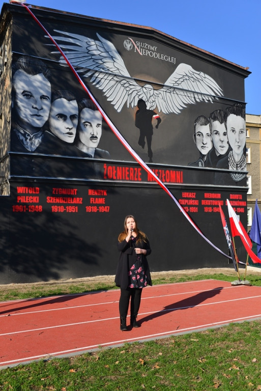 Służymy Niepodległej