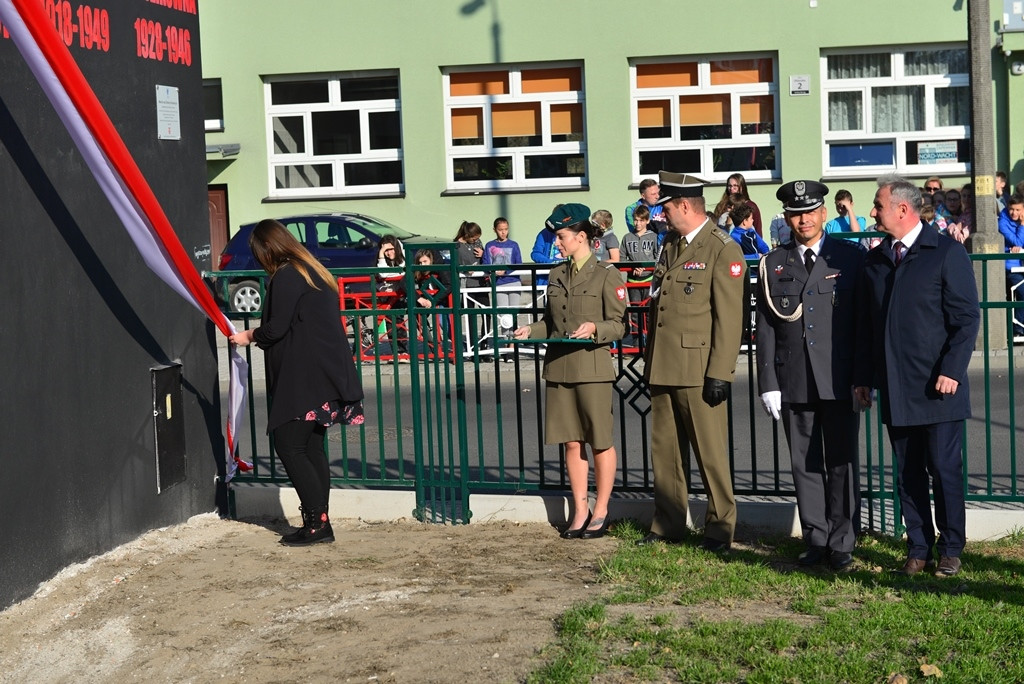 Służymy Niepodległej