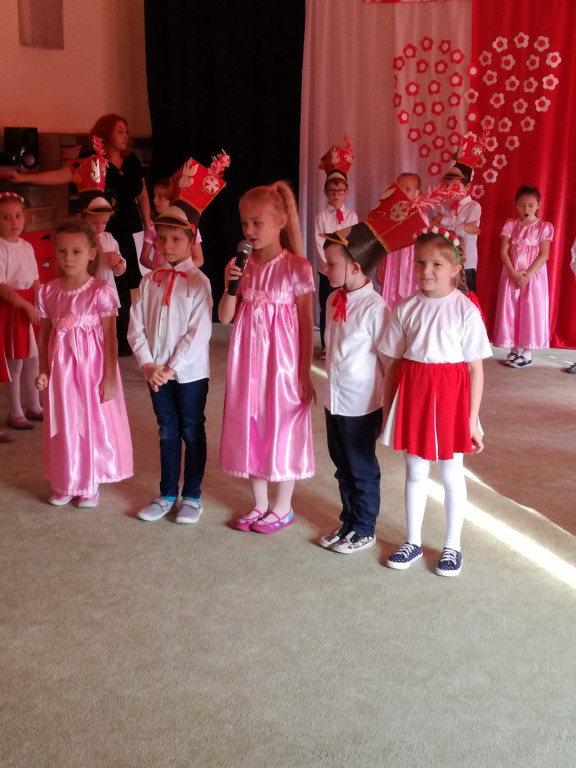 Obchody 100. Rocznicy Odzyskania Niepodległości w Przedszkolu Publicznym nr 8 w Brzegu