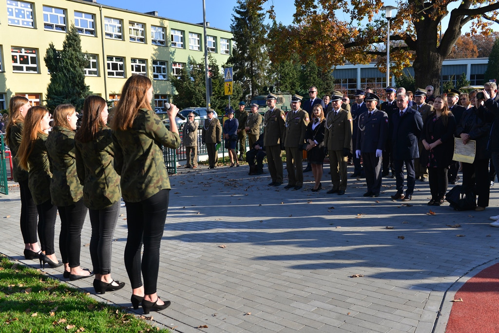 Służymy Niepodległej