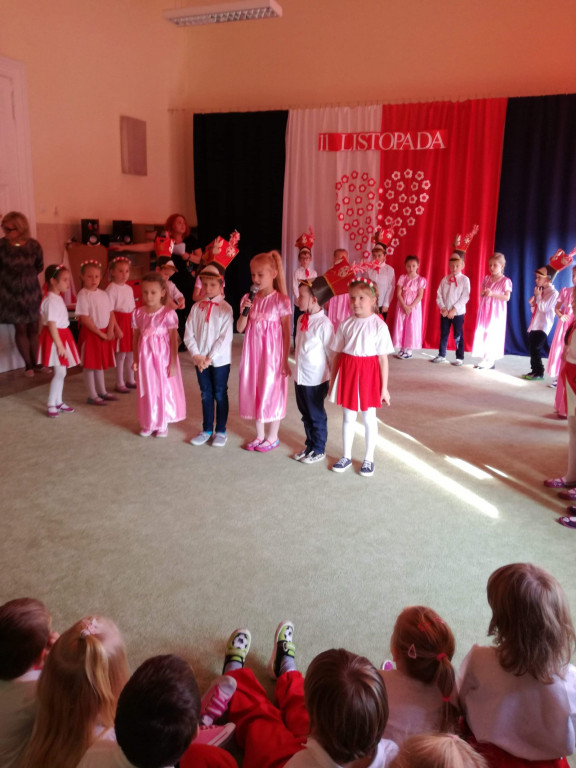 Obchody 100. Rocznicy Odzyskania Niepodległości w Przedszkolu Publicznym nr 8 w Brzegu