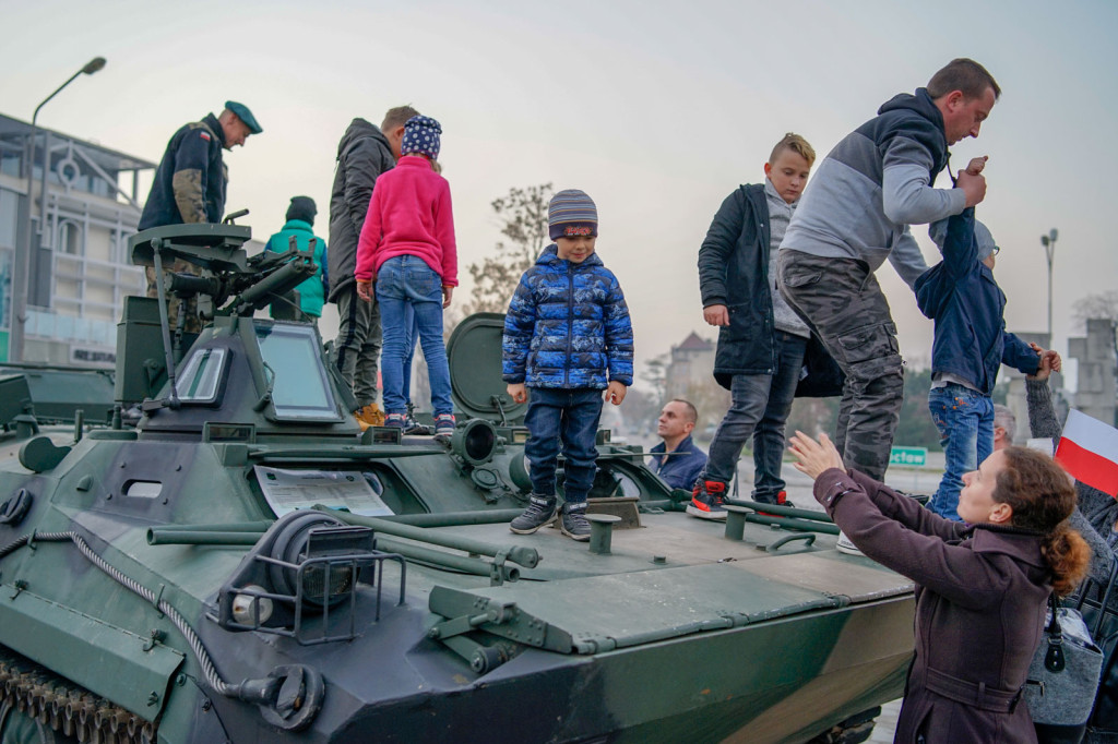Obchody święta niepodległości w Brzegu. Piknik 