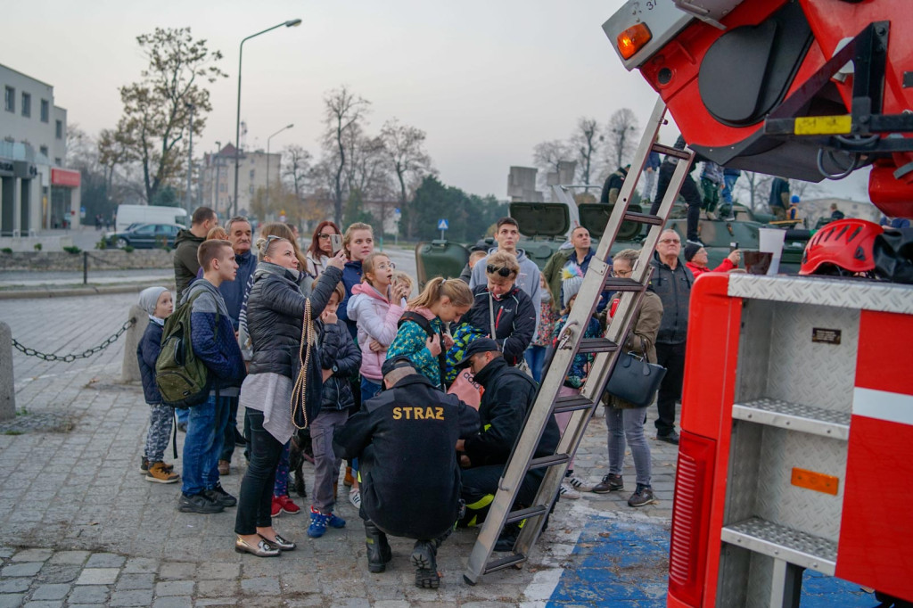 Obchody święta niepodległości w Brzegu. Piknik 