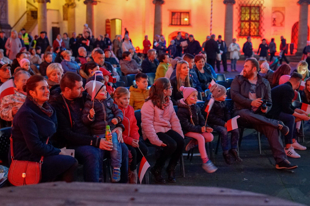 Obchody święta niepodległości w Brzegu. Piknik 