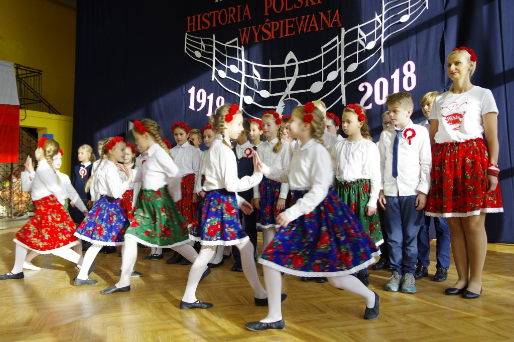 Historia Polski pieśnią wyśpiewana