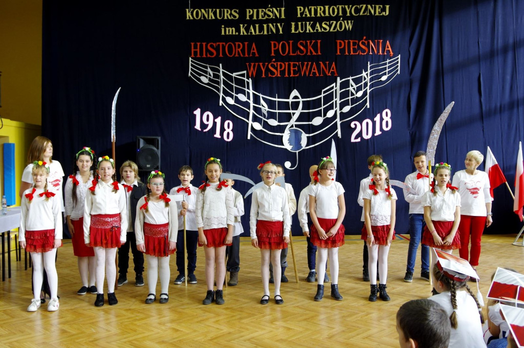 Historia Polski pieśnią wyśpiewana