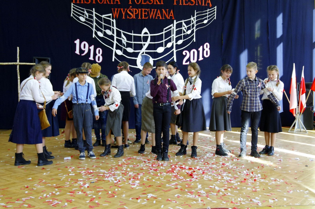 Historia Polski pieśnią wyśpiewana