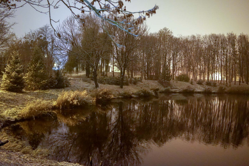 Pierwszy śnieg w Grodkowie [fotorelacja]