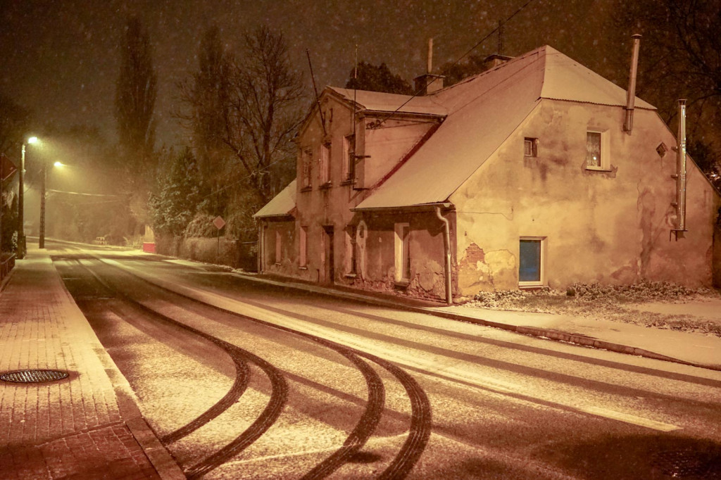 Pierwszy śnieg w Grodkowie [fotorelacja]