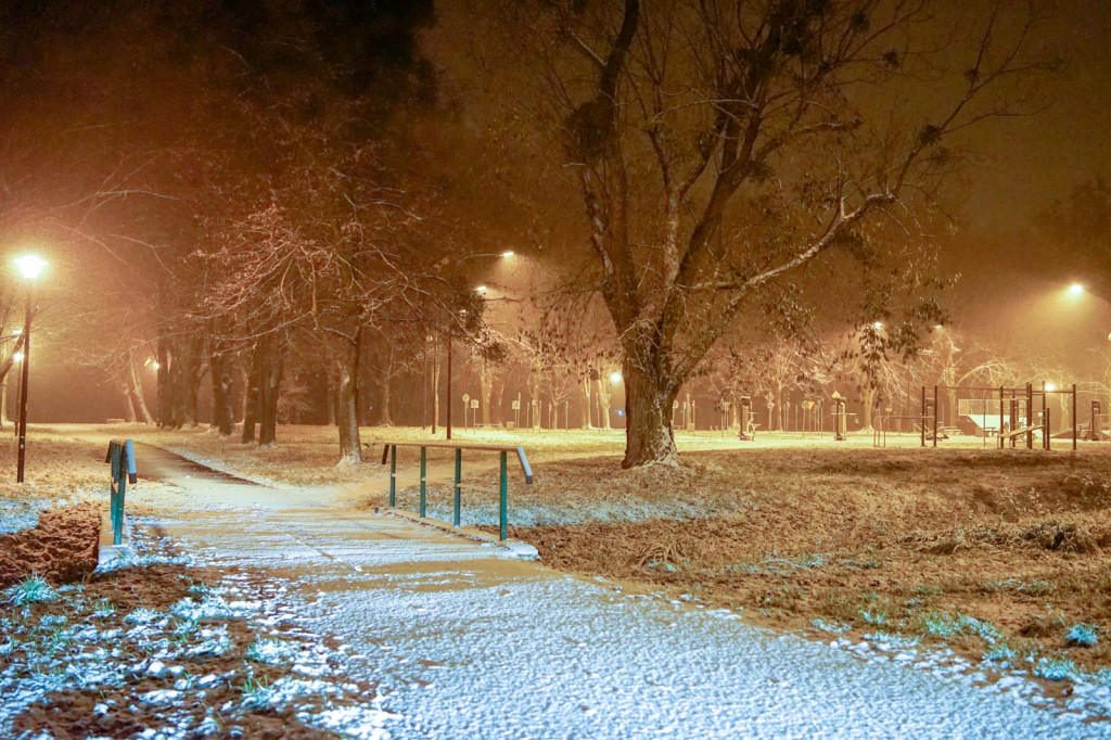 Pierwszy śnieg w Grodkowie [fotorelacja]