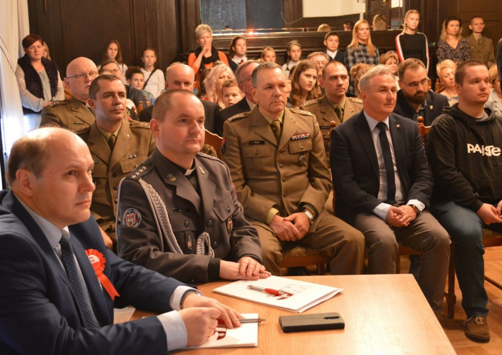 Wiara i Ojczyzna - Wojewódzki Konkurs Poezji Patriotycznej i Religijnej 