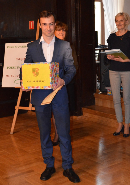 Wiara i Ojczyzna - Wojewódzki Konkurs Poezji Patriotycznej i Religijnej 