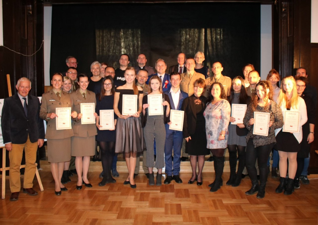 Wiara i Ojczyzna - Wojewódzki Konkurs Poezji Patriotycznej i Religijnej 