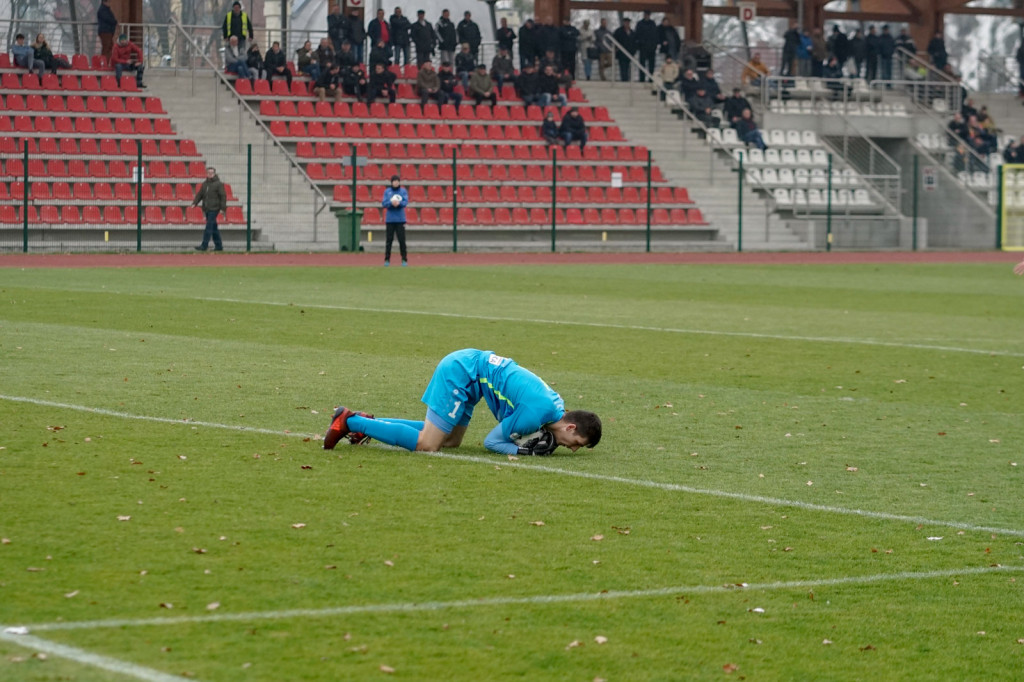Stal Brzeg przegrała z liderem