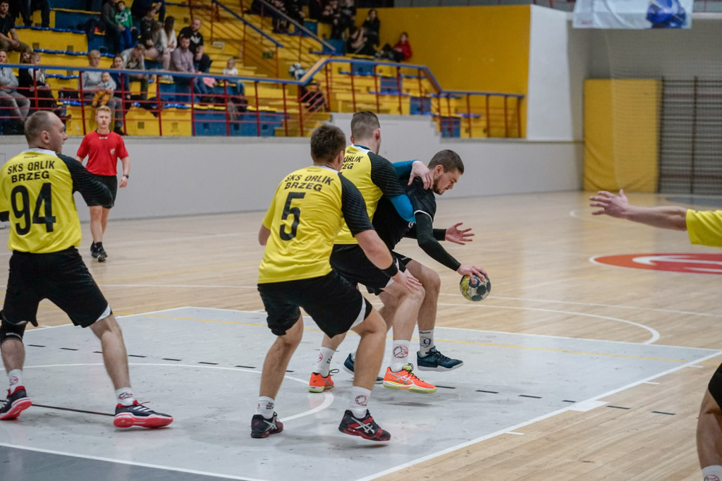 Wygrana Orlika z Dziewiątką Legnica