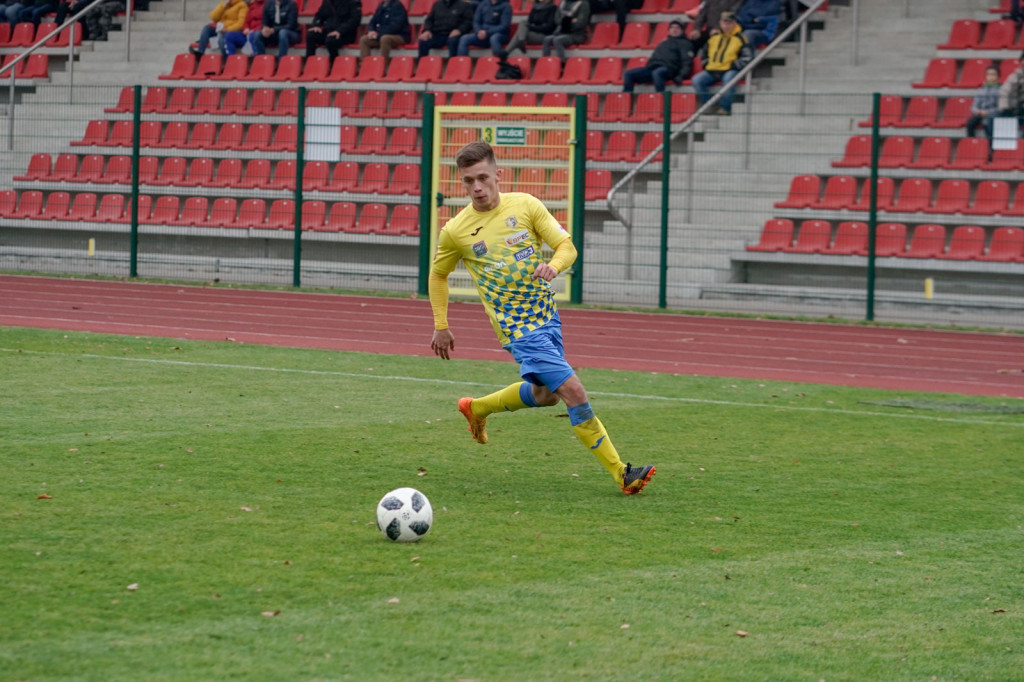 Stal Brzeg przegrała z liderem