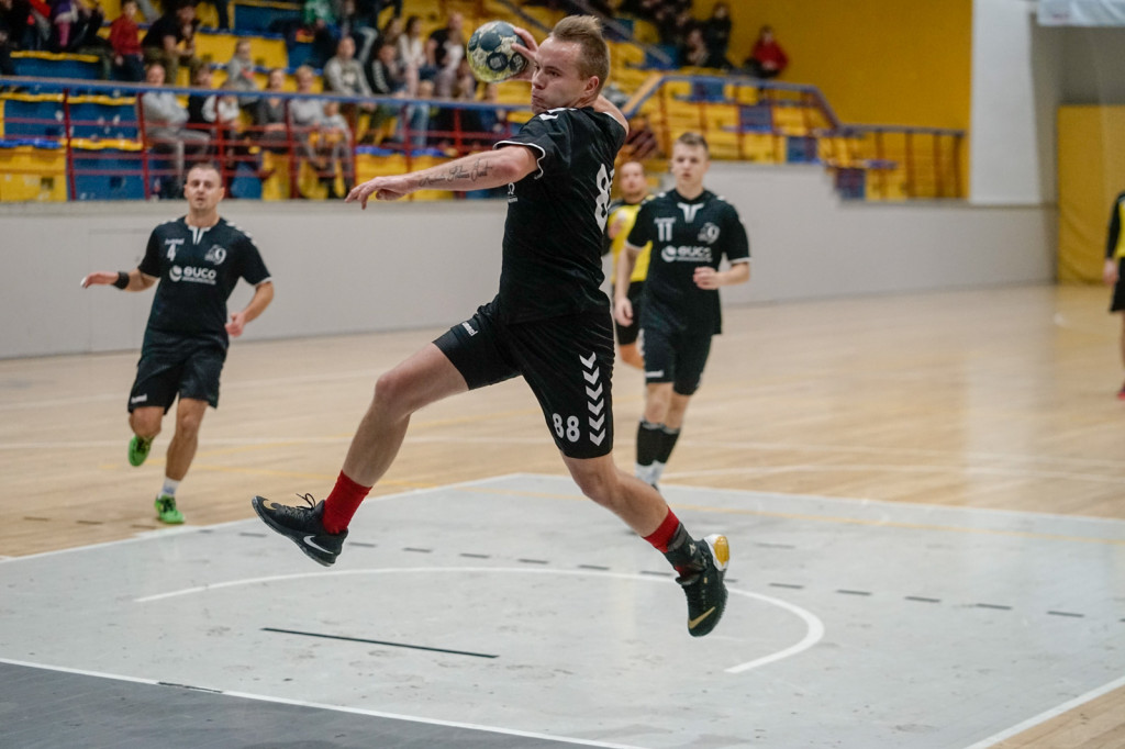 Wygrana Orlika z Dziewiątką Legnica