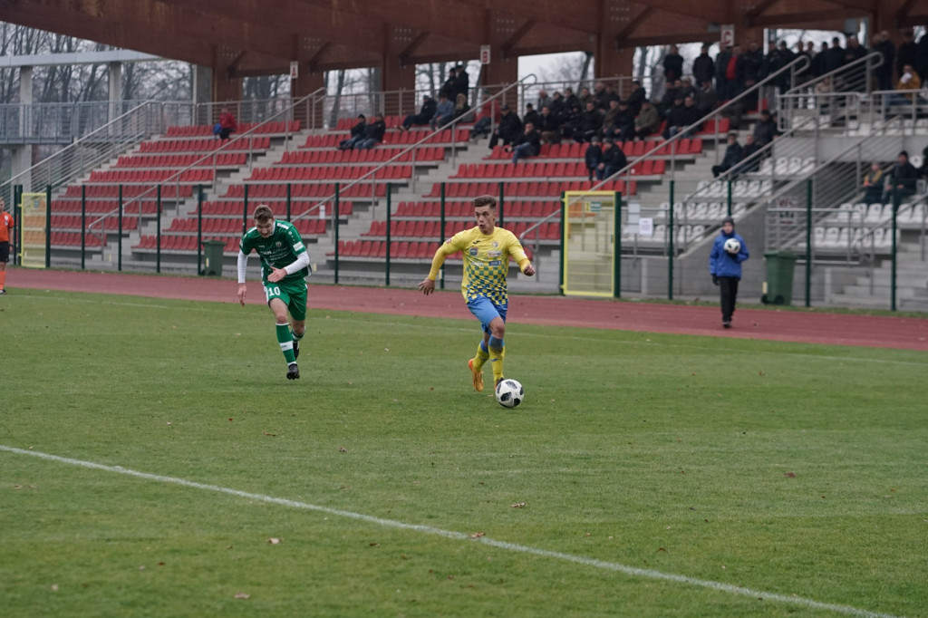 Stal Brzeg przegrała z liderem