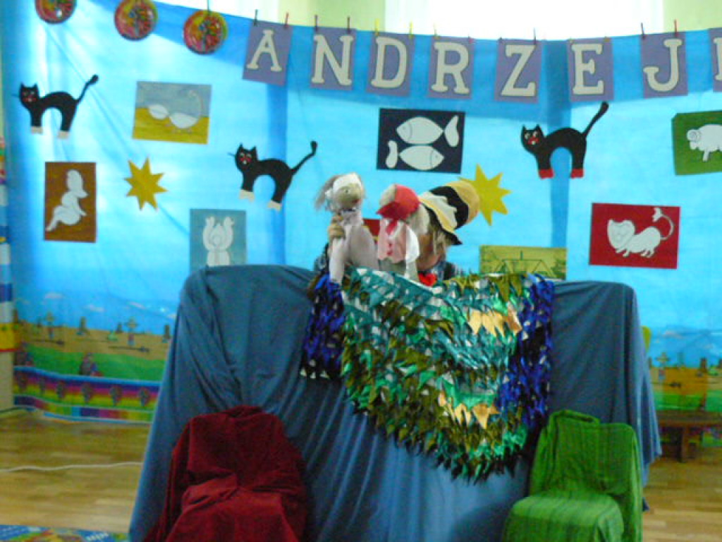Andrzejki w indiańskich rytmach w Przedszkolu w Krzyżowicach