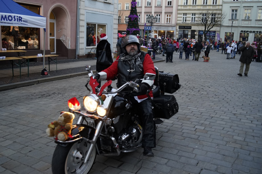 Jubileuszowa świąteczna iluminacja w Brzegu [fotorelacja]