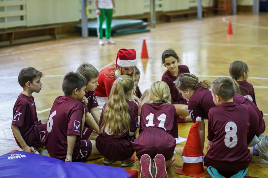 Turniej mikołajkowy w I LO w Brzegu