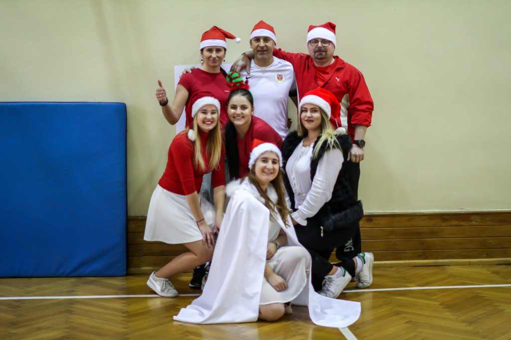 Turniej mikołajkowy w I LO w Brzegu