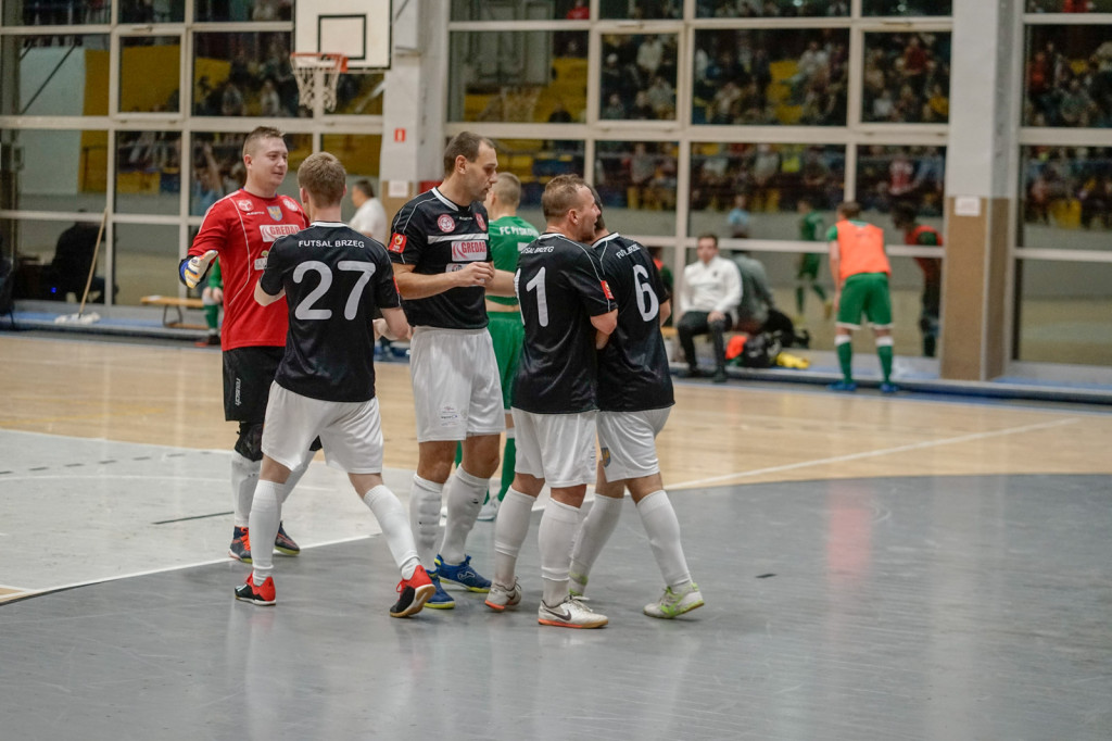 Ważna wygrana Gredaru. Awans brzeżan w tabeli ligowej