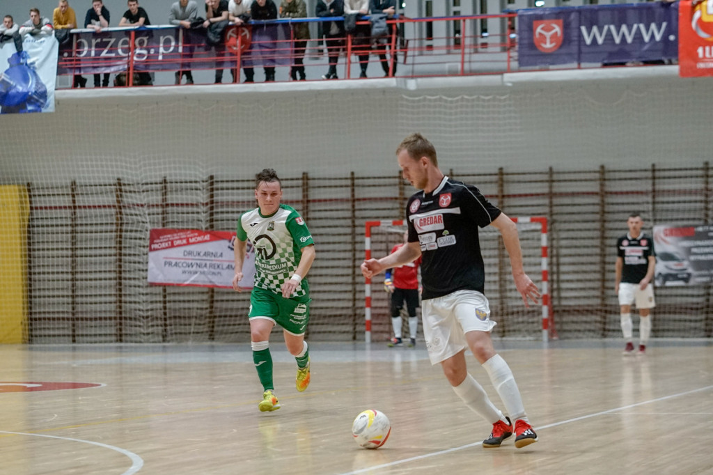 Ważna wygrana Gredaru. Awans brzeżan w tabeli ligowej