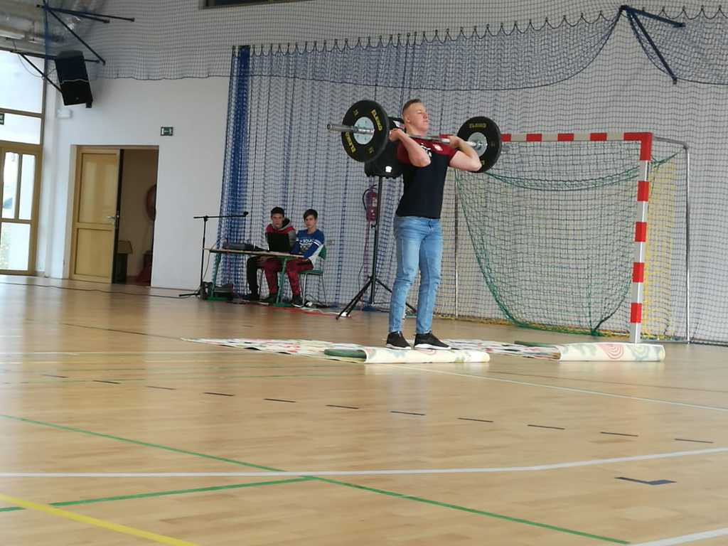 Mikołajkowy trójbój siłowy w Łosiowie z wicemistrzem olimpijskim