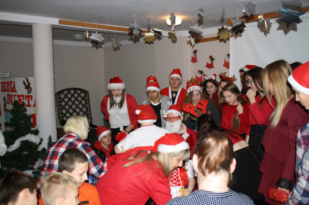 Mikołajki dla dzieci z Ośrodka Szkolno-Wychowawczego w Grodkowie