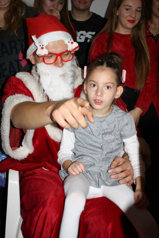 Mikołajki dla dzieci z Ośrodka Szkolno-Wychowawczego w Grodkowie