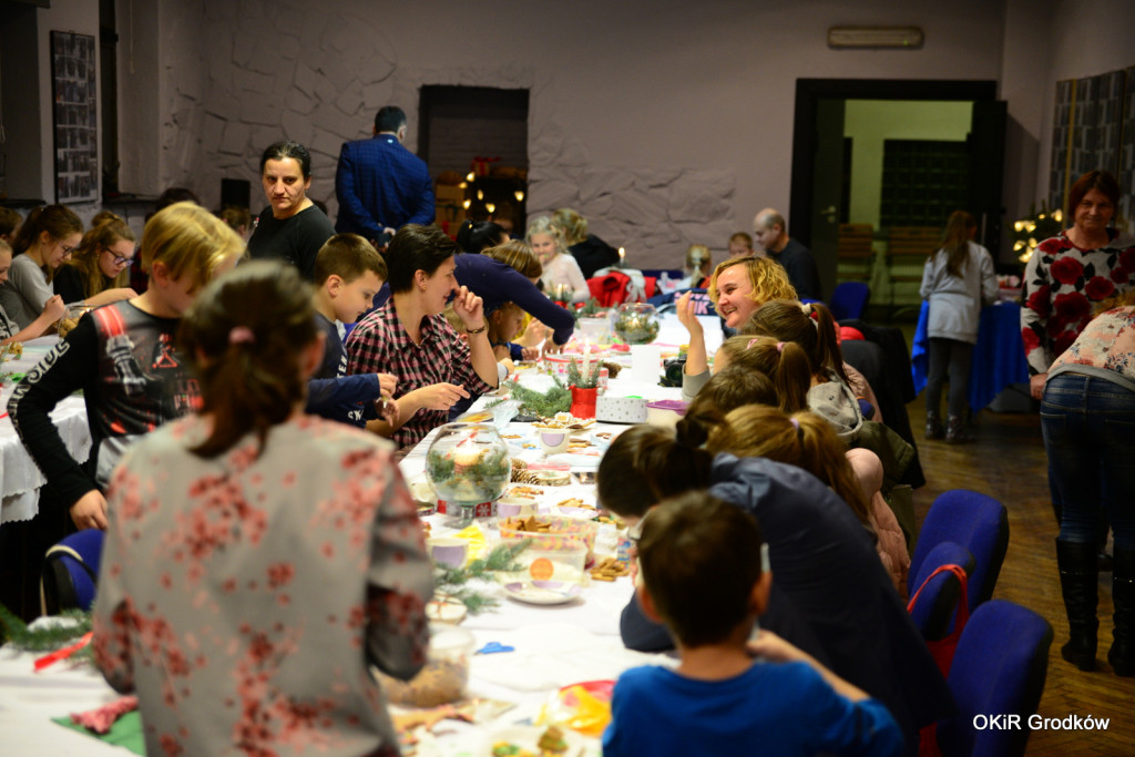 Pierniczkobranie w Domu Kultury