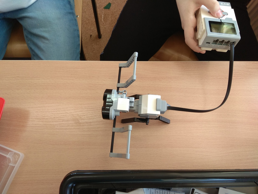 Projekt Lego w PSP5 w Brzegu