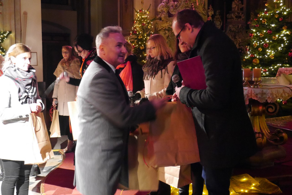 Bożonarodzeniowy koncert kolęd [fotorelacja]