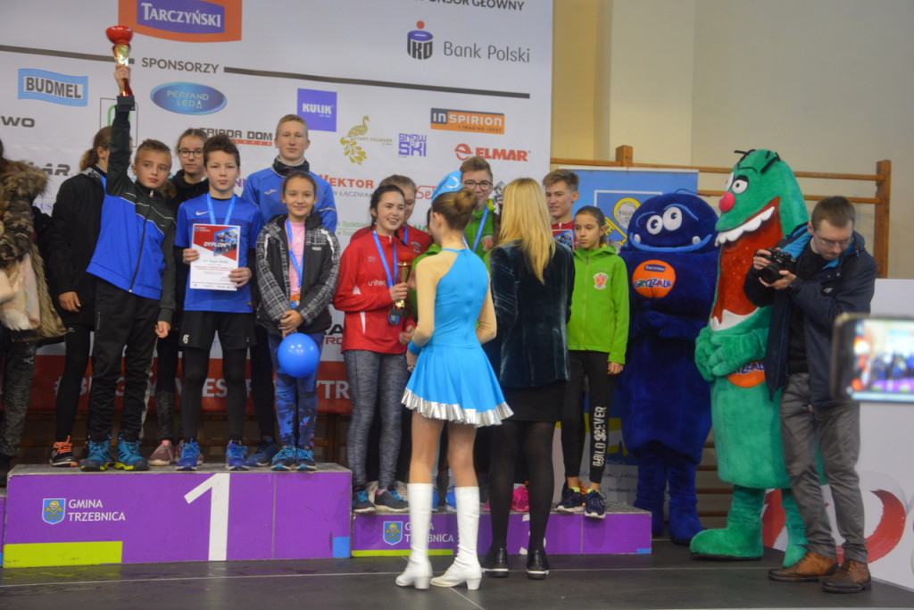 Młodzi biegacze Kotwicy Brzeg na podium 34. Ulicznego Biegu Sylwestrowego