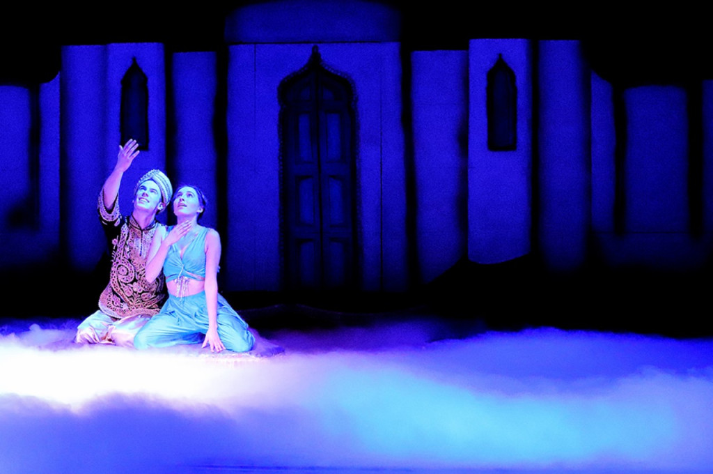 10 - lecie powstania Gminnej Biblioteki Publicznej w Skarbimierzu. Premiera musicalu 