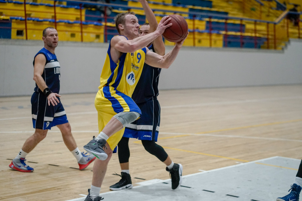 KSK Stal wygrywa z niepokonanym liderem z Lublińca [fotorelacja]