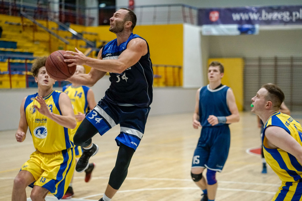 KSK Stal wygrywa z niepokonanym liderem z Lublińca [fotorelacja]