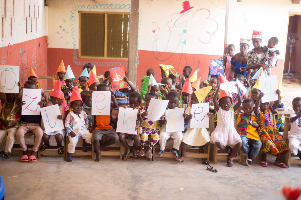 Przedszkolaki z Trójki obdarowały prezentami przedszkolaki z Ghany