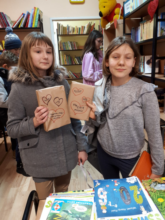 Randka w ciemno... z książką w Ósemce!