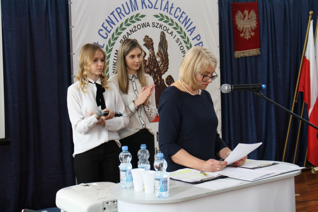 Zespół Szkół Centrum Kształcenia Praktycznego w Grodkowie z nowym patronem i sztandarem