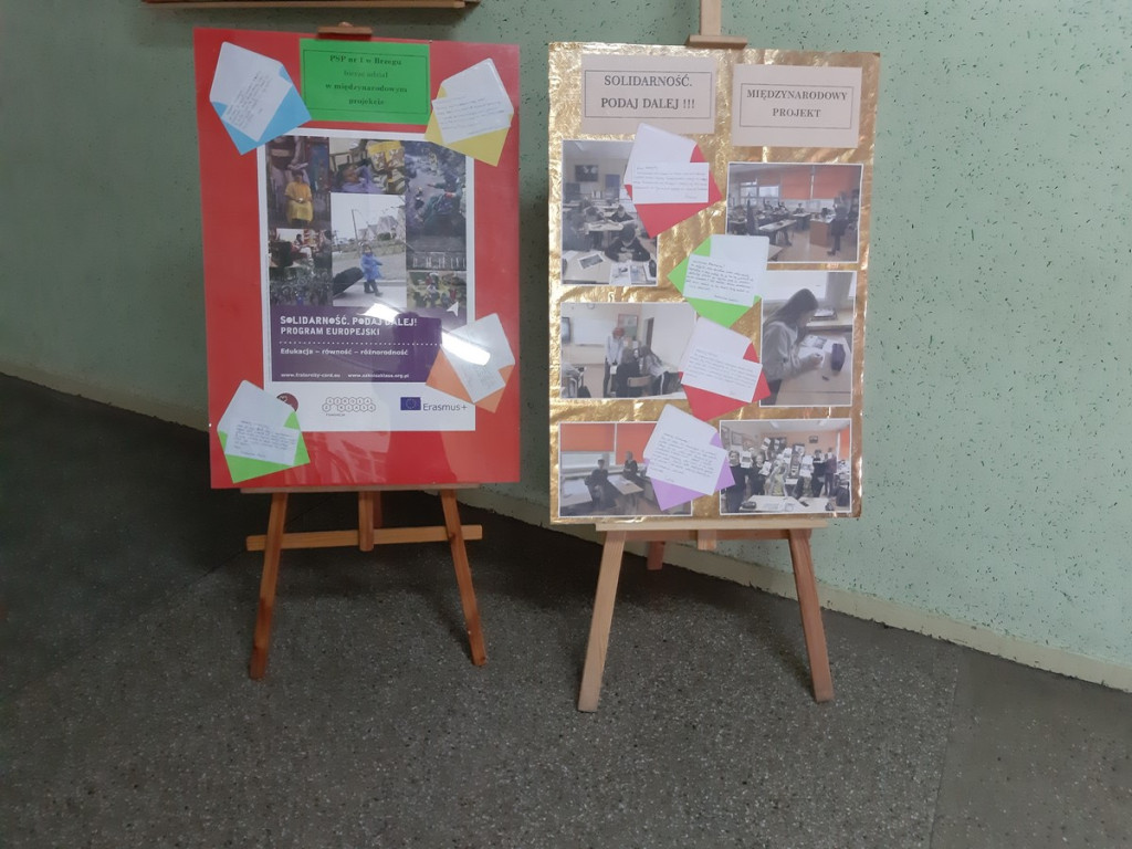 Uczniowie PSP nr 1 wysyłają kartki solidarnościowe