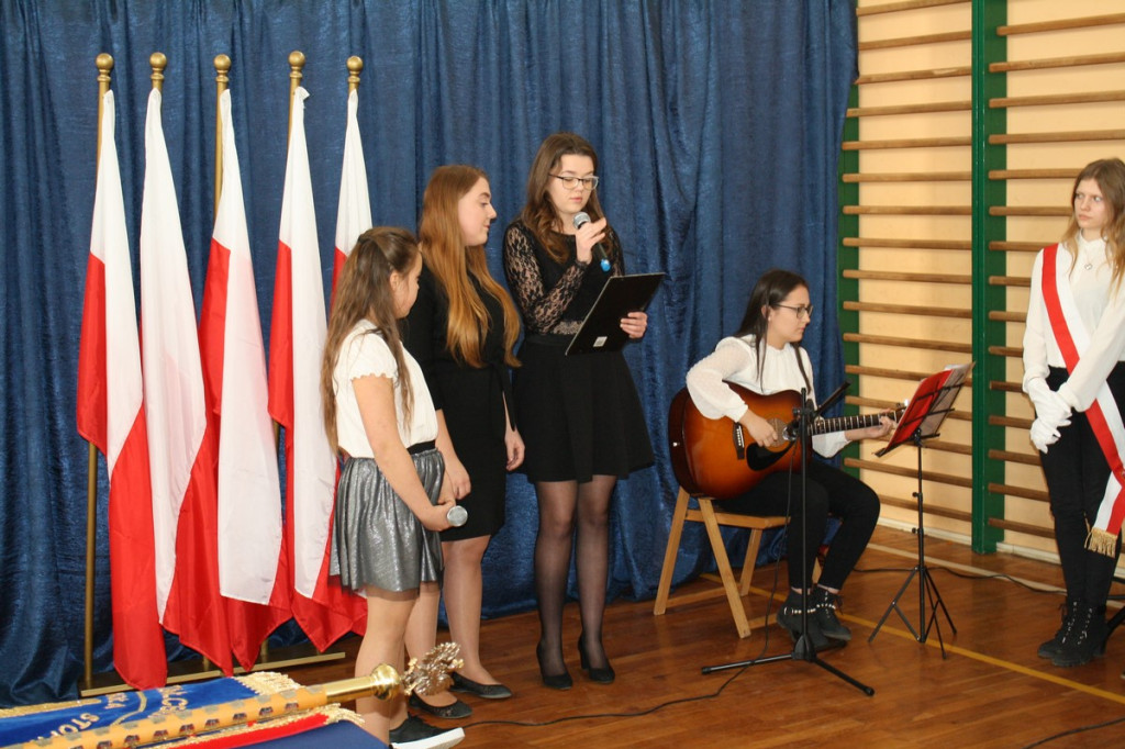 Zespół Szkół Centrum Kształcenia Praktycznego w Grodkowie z nowym patronem i sztandarem