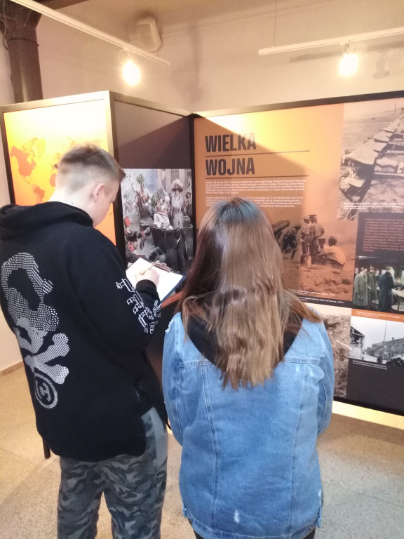 Historia w I LO w Brzegu nie tylko z podręczników