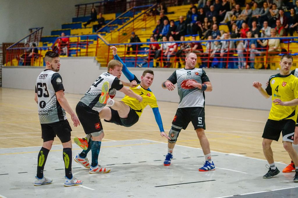 Skromna wygrana. Udane pożegnanie z kibicami Orlika