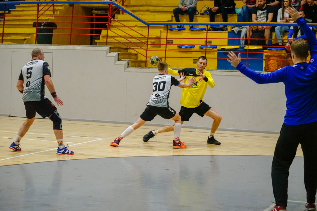 Skromna wygrana. Udane pożegnanie z kibicami Orlika