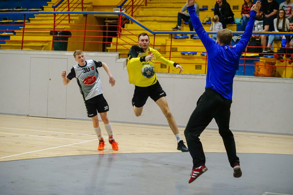 Skromna wygrana. Udane pożegnanie z kibicami Orlika